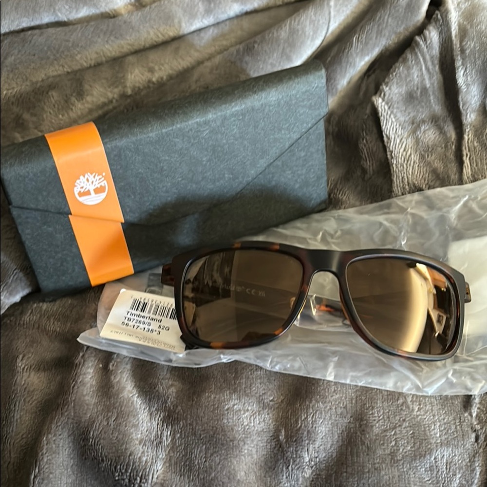 New! stylish Timberland tortoise Sunglasses unisex make offer!